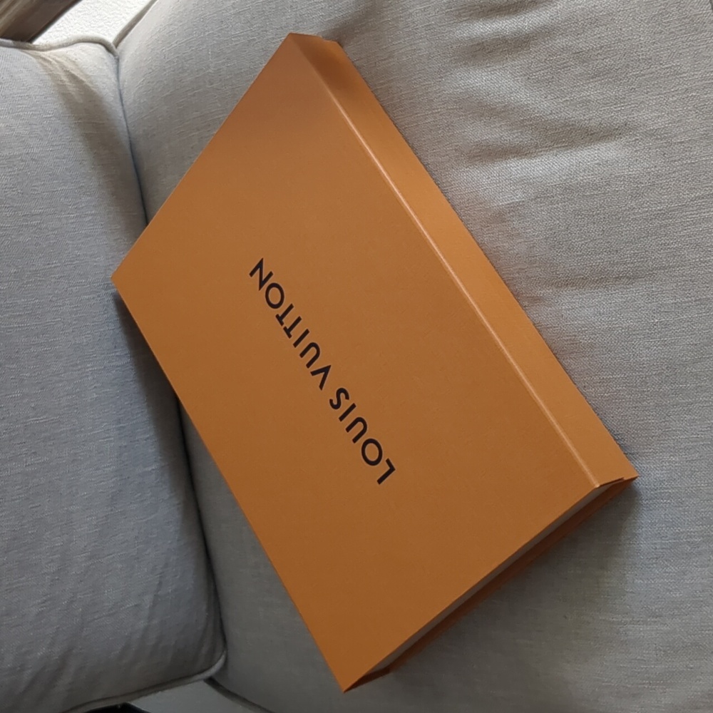 Louis Vuitton box
